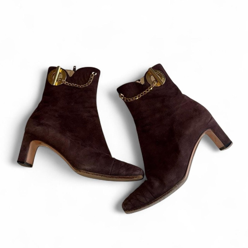 Gorgeous vintage St. John Brown suede ankle boots with gold chain detail.